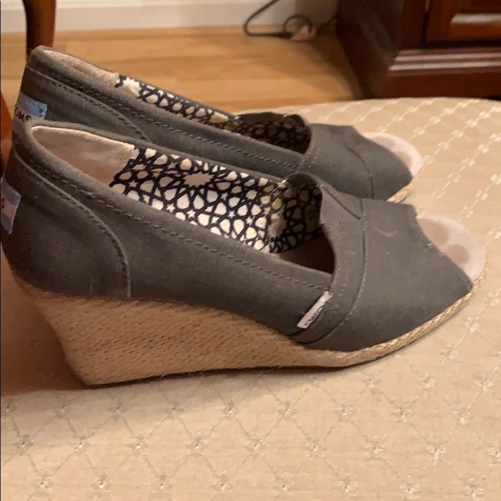 Toms wedges!